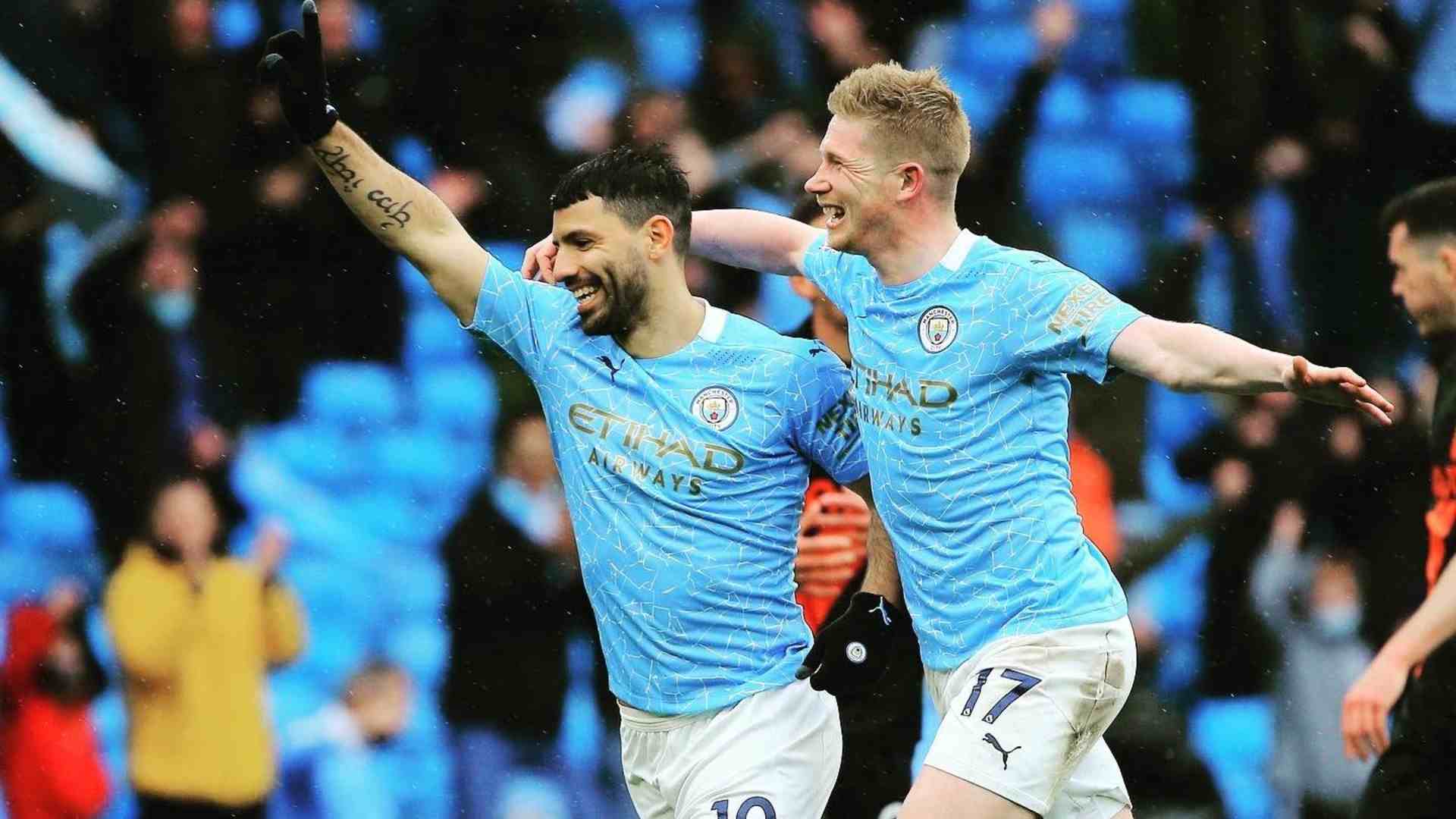 Sergio Aguero and Kevin de Bruyne are two of the greatest overseas recruits in the Premier League. (Image Credit: Twitter/@DeBruyneKev)
